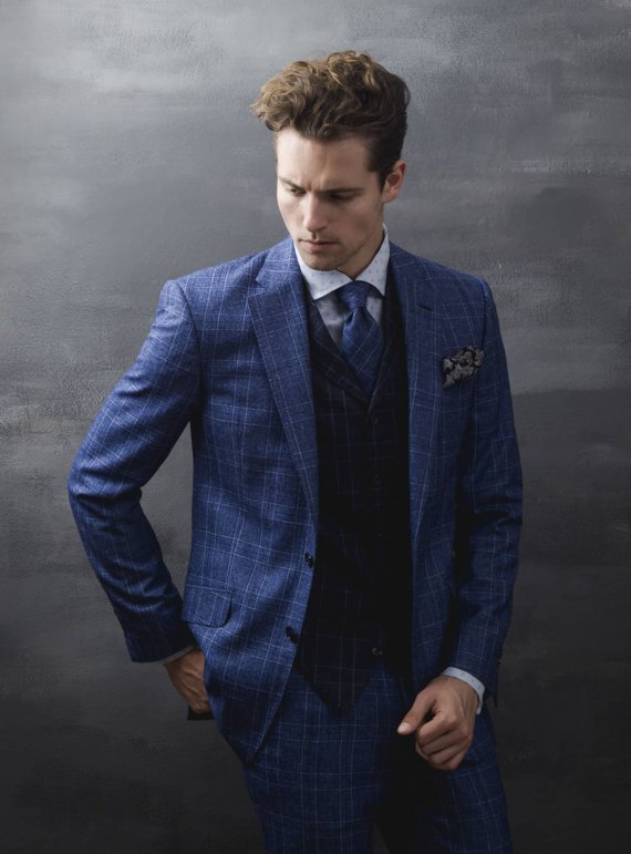 blauw-geruit-kostuum-gilet-das-maatwerk